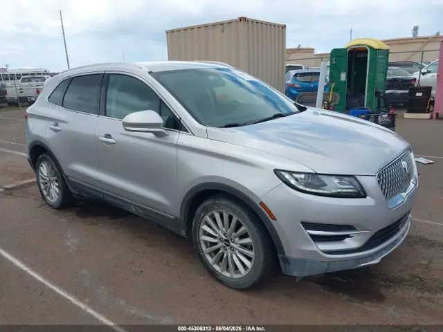 5LMCJ1C94KUL18301 — 2019 Lincoln Mkc Standard, Задняя часть справа (Right Rear), фото до ремонта