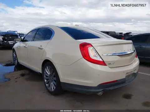 2015 Lincoln Mks VIN 1LNHL9DK0FG607957 фото 4