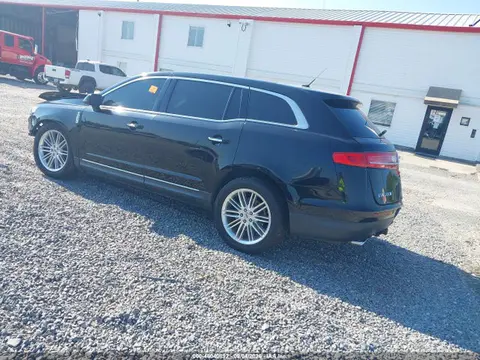 2019 Lincoln Mkt Reserve VIN 2LMHJ5AT6KBL02691 фото 3