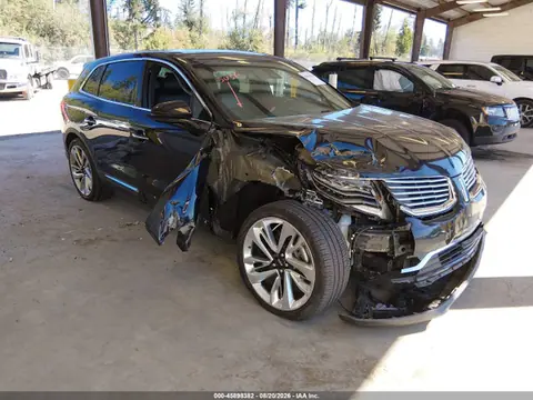 2LMPJ8LP5GBL89715 — 2016 Lincoln Mkx Reserve, Передняя часть справа (Right Front), фото до ремонта