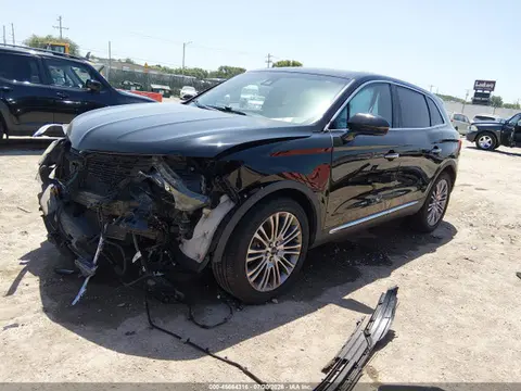 2017 Lincoln Mkx Reserve VIN 2LMPJ8LR0HBL31241 фото 2