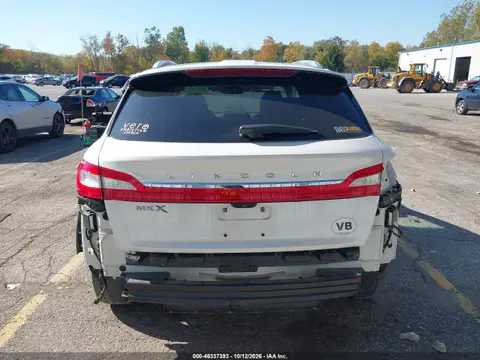 2LMPJ6LR0HBL50831 — 2017 Lincoln MKX, Правая сторона, фото до ремонта