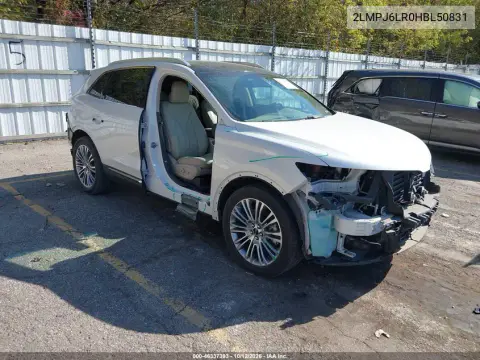 2LMPJ6LR0HBL50831 — 2017 Lincoln MKX, Правая сторона, фото до ремонта