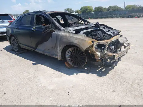 3LN6L2GK3GR609481 — 2016 Lincoln MKZ, Полный пожар (Total Burn), фото до ремонта