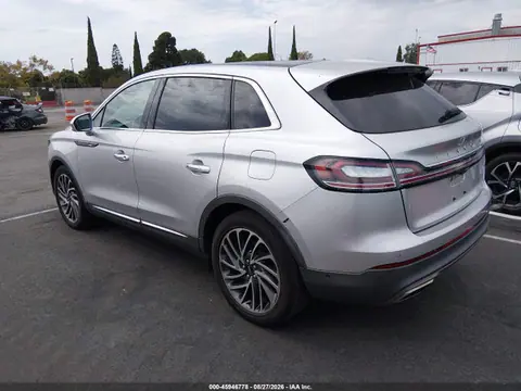 2019 Lincoln Nautilus Reserve VIN 2LMPJ6L95KBL35667 фото 3