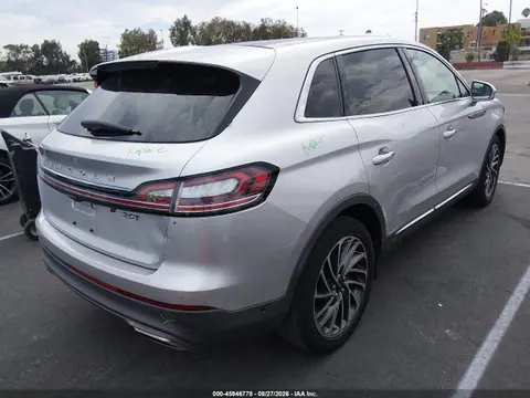 2019 Lincoln Nautilus Reserve VIN 2LMPJ6L95KBL35667 фото 4