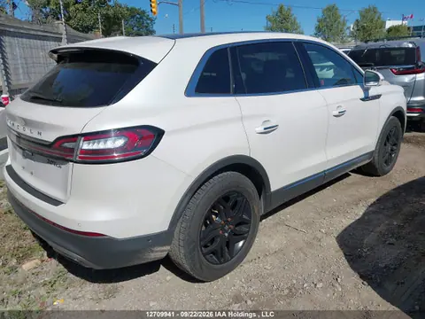 2019 Lincoln Nautilus VIN 2LMPJ8L92KBL14237 фото 4