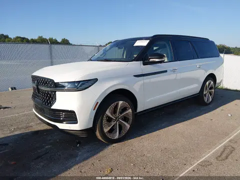 2025 Lincoln Navigator Black Label L VIN 5LMJJ3TG9SEL00372 фото 2