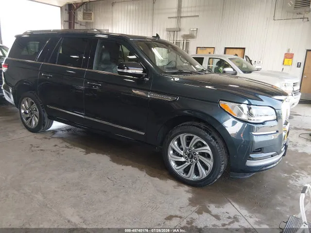 2024 Lincoln Navigator L Reserve VIN 5LMJJ3LG7REL18900 фото 1