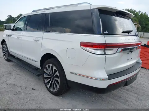 2022 Lincoln Navigator Reserve L VIN 5LMJJ3LT6NEL03974 фото 3