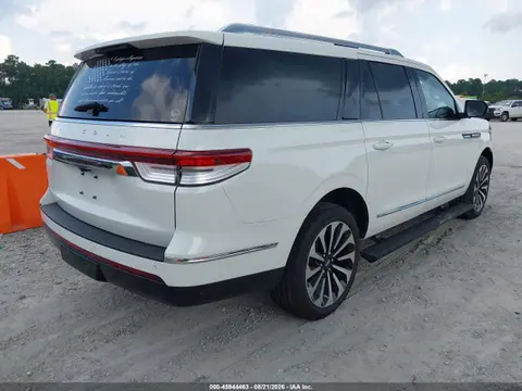 2022 Lincoln Navigator Reserve L VIN 5LMJJ3LT6NEL03974 фото 4
