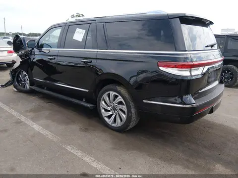 2023 Lincoln Navigator Reserve L VIN 5LMJJ3LGXPEL16653 фото 3