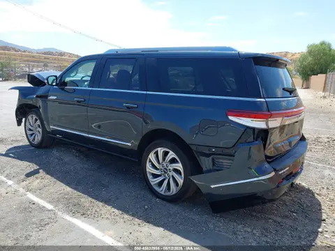 2024 Lincoln Navigator Reserve L VIN 5LMJJ3LG8REL13995 фото 3