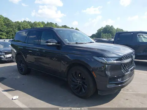 5LMJJ2LG5SEL21424 — 2025 Lincoln Navigator Reserve, Передняя часть (Front End), фото до ремонта