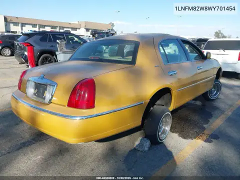 1998 Lincoln Town Car Signature VIN 1LNFM82W8WY701454 фото 4