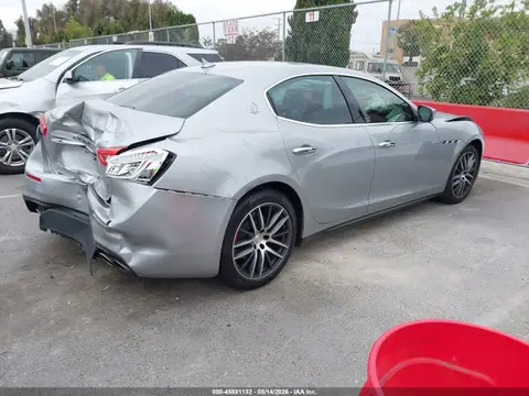 2018 Maserati Ghibli VIN ZAM57XSA6J1287531 фото 4