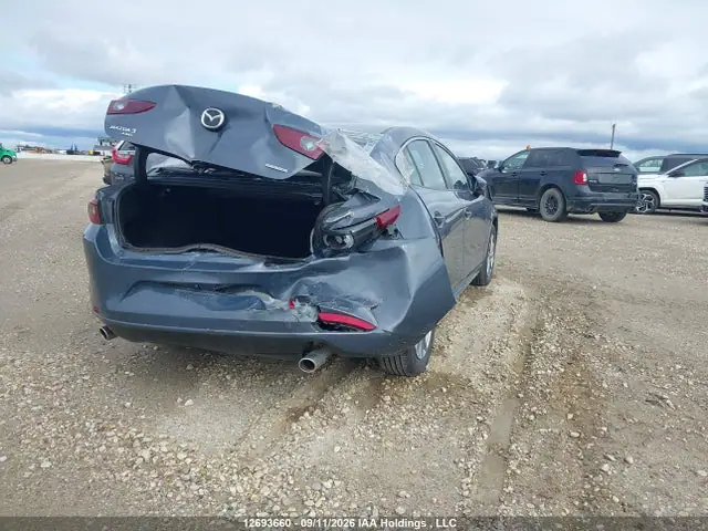 JM1BPBCM5S1779617 — 2025 Mazda 3 Preferred, фото 4 с аукциона IAAI 13.10.2026, Задняя часть