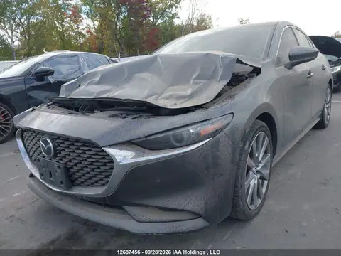 2021 Mazda 3 Premium VIN JM1BPADL0M1345818 фото 2