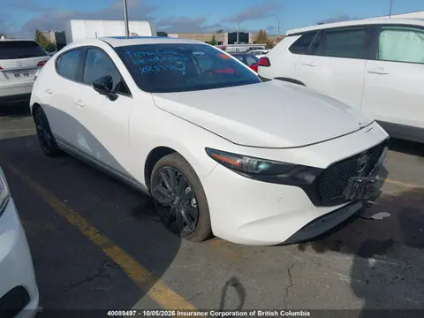 JM1BPBMY2M1348639 — 2021 Mazda 3 Premium, Передняя часть (Front), фото до ремонта
