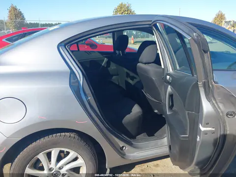 2013 Mazda Mazda3 I Touring VIN JM1BL1V71D1814086 фото 8