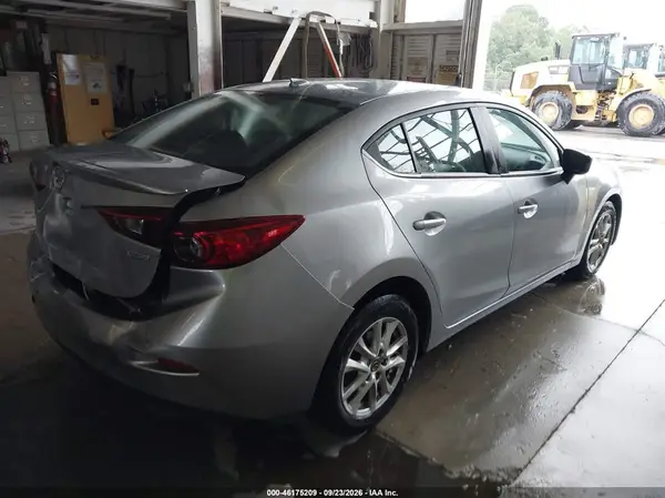 3MZBM1X74GM304538 — 2016 Mazda 3, фото 4 с аукциона IAAI 08.10.2026, Задняя часть