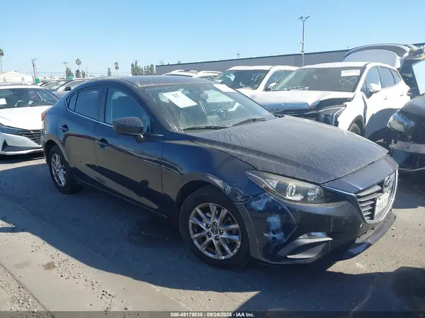 JM1BM1U75G1308277 — 2016 Mazda 3, Передняя часть слева (Left Front), фото до ремонта