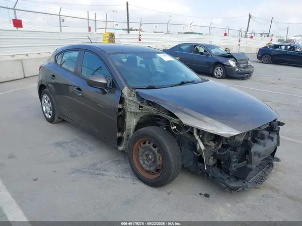 3MZBM1J71GM241097 — 2016 Mazda 3, Передняя часть (Front End), фото до ремонта