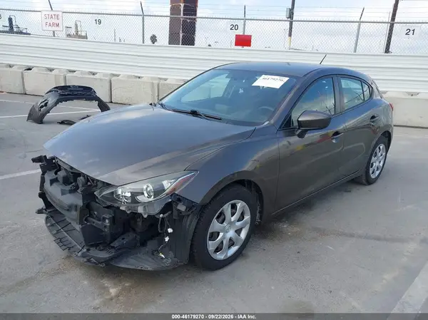 3MZBM1J71GM241097 — 2016 Mazda 3, фото 2 с аукциона IAAI 07.10.2026, Передняя часть