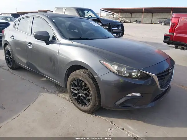 JM1BM1U73G1283718 — 2016 Mazda 3, Задняя часть (Rear), фото до ремонта