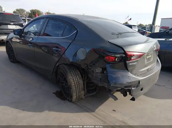 JM1BM1U73G1283718 — 2016 Mazda 3, фото 3 с аукциона IAAI, Задняя часть