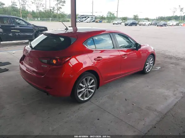3MZBN1L72HM137813 — 2017 Mazda 3, фото 4 с аукциона IAAI 13.10.2026, Левый бок