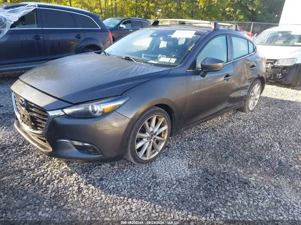 JM1BN1M35H1144363 — 2017 Mazda 3, фото 2 с аукциона IAAI 13.10.2026, Левый бок