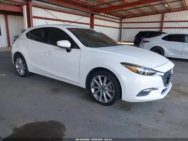 3MZBN1L36HM132692 — 2017 Mazda 3, Пожар салона (Interior Burn), фото до ремонта