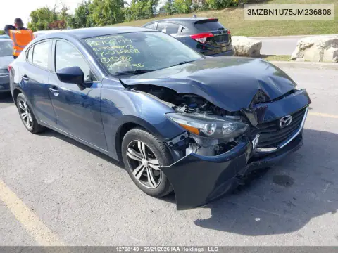 3MZBN1U75JM236808 — 2018 Mazda 3, Передняя часть, фото до ремонта