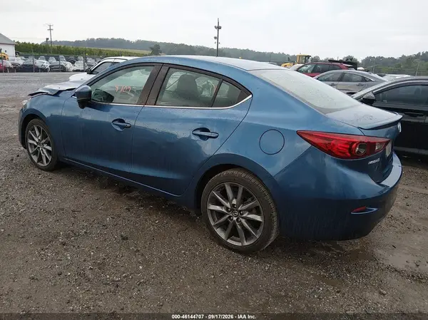 3MZBN1V33JM222157 — 2018 Mazda 3, фото 3 с аукциона IAAI 14.10.2026, Передняя часть справа