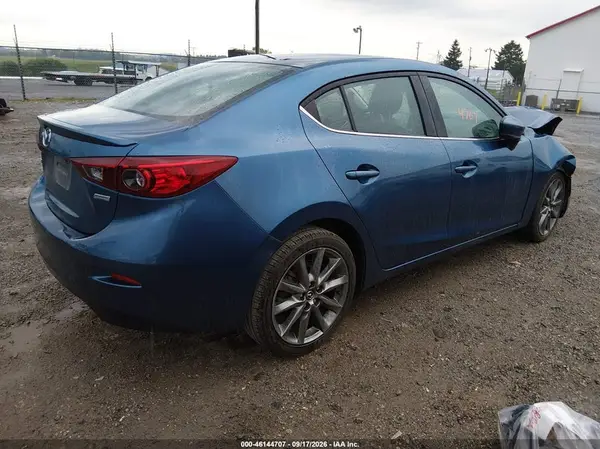 3MZBN1V33JM222157 — 2018 Mazda 3, фото 4 с аукциона IAAI 14.10.2026, Передняя часть справа