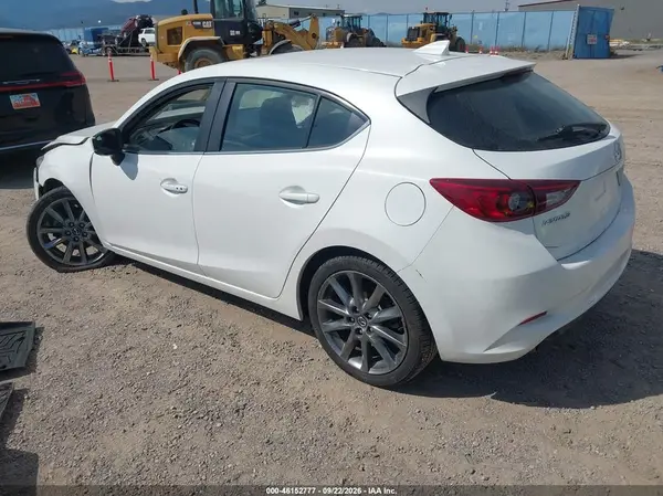 3MZBN1L33JM172069 — 2018 Mazda 3, фото 3 с аукциона IAAI, Правый бок