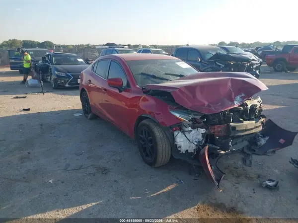 3MZBN1V35JM253152 — 2018 Mazda 3, Передняя часть (Front End), фото до ремонта