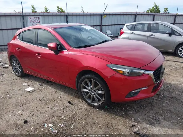 3MZBN1M38JM173488 — 2018 Mazda 3, Передняя часть (Front End), фото до ремонта