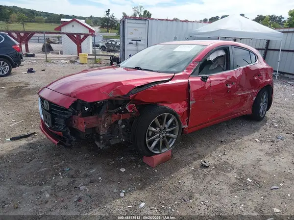 3MZBN1M38JM173488 — 2018 Mazda 3, фото 2 с аукциона IAAI, Передняя часть