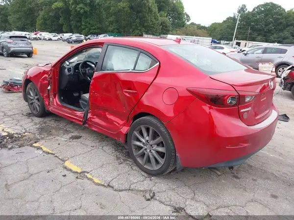 3MZBN1W36JM217551 — 2018 Mazda 3, фото 3 с аукциона IAAI, Левый бок