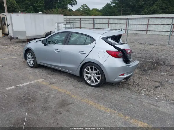 3MZBN1L36JM215058 — 2018 Mazda 3, фото 3 с аукциона IAAI, Передняя часть