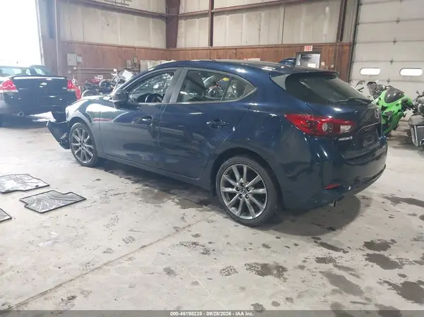 3MZBN1M39JM213481 — 2018 Mazda 3, фото 3 с аукциона IAAI, Передняя часть