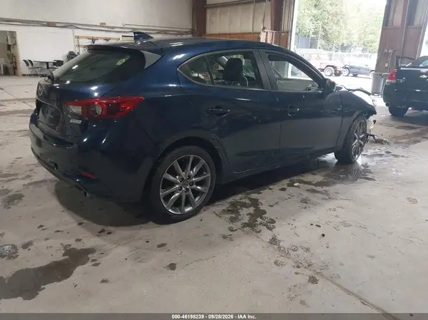 3MZBN1M39JM213481 — 2018 Mazda 3, фото 4 с аукциона IAAI, Передняя часть