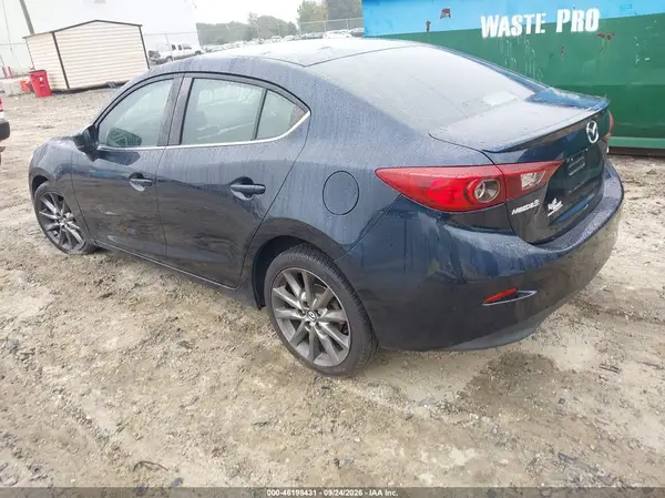 3MZBN1V32JM222540 — 2018 Mazda 3, фото 3 с аукциона IAAI, Передняя часть