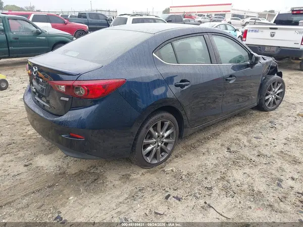 3MZBN1V32JM222540 — 2018 Mazda 3, фото 4 с аукциона IAAI, Передняя часть