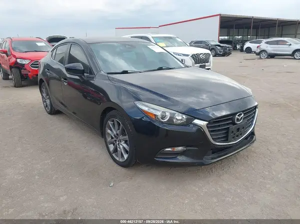 3MZBN1V32JM224031 — 2018 Mazda 3, Передняя часть (Front End), фото до ремонта