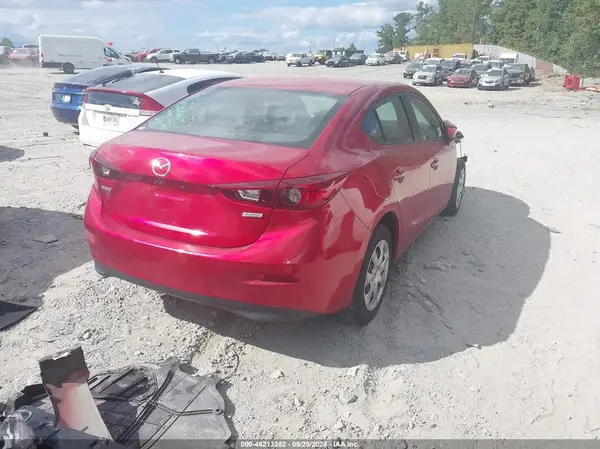 3MZBN1U74JM223516 — 2018 Mazda 3, фото 4 с аукциона IAAI, Передняя часть