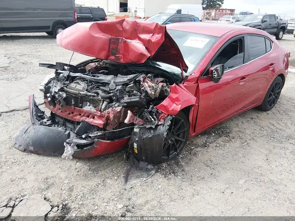 3MZBN1V38JM209730 — 2018 Mazda 3, фото 2 с аукциона IAAI, Повреждение двигателя