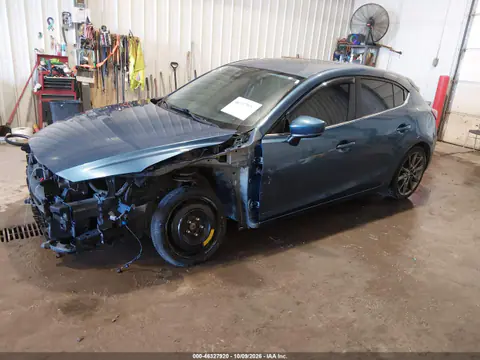 2018 Mazda Mazda3 5-Door Touring VIN 3MZBN1L30JM269598 фото 3